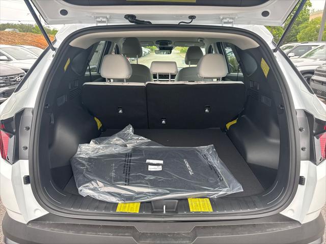 2026 Hyundai Tucson Hybrid Blue SE
