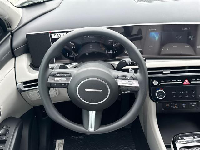 2026 Hyundai Tucson Hybrid Blue SE