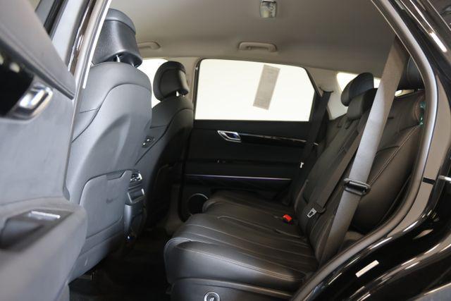 2025 Genesis GV80 2.5T Standard AWD