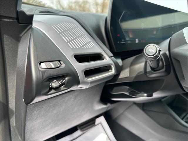 2025 BMW Coupe xDrive