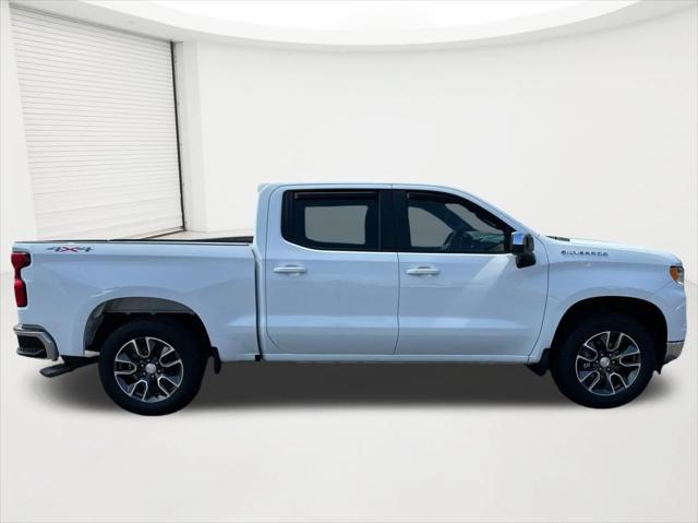 2022 Chevrolet Silverado 1500 4WD Crew Cab Short Bed LT with 2FL