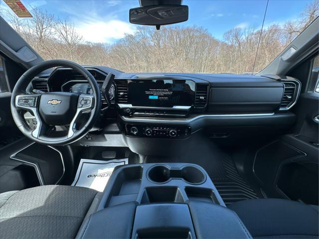 2022 Chevrolet Silverado 1500 4WD Crew Cab Short Bed LT with 2FL