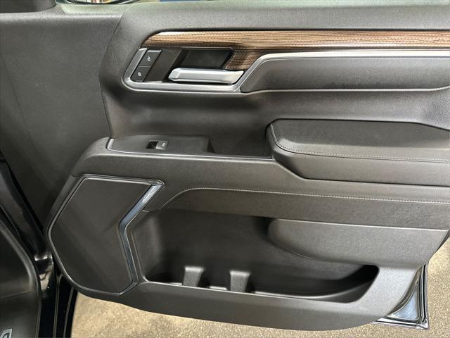 2023 Chevrolet Silverado 1500 4WD Crew Cab Short Bed LT with 2FL