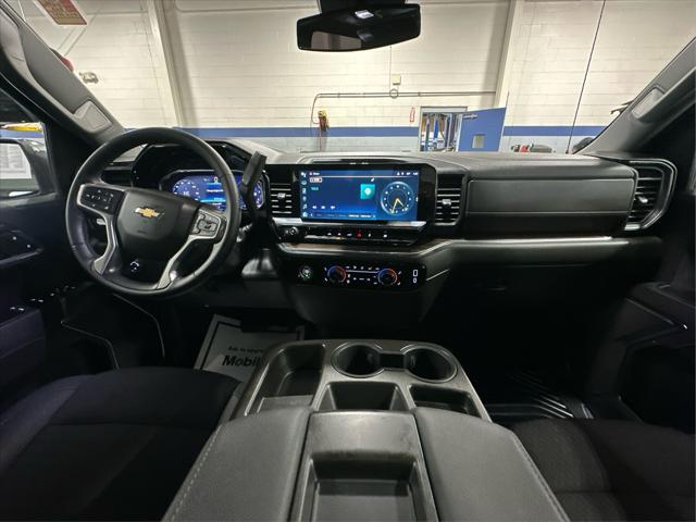 2023 Chevrolet Silverado 1500 4WD Crew Cab Short Bed LT with 2FL