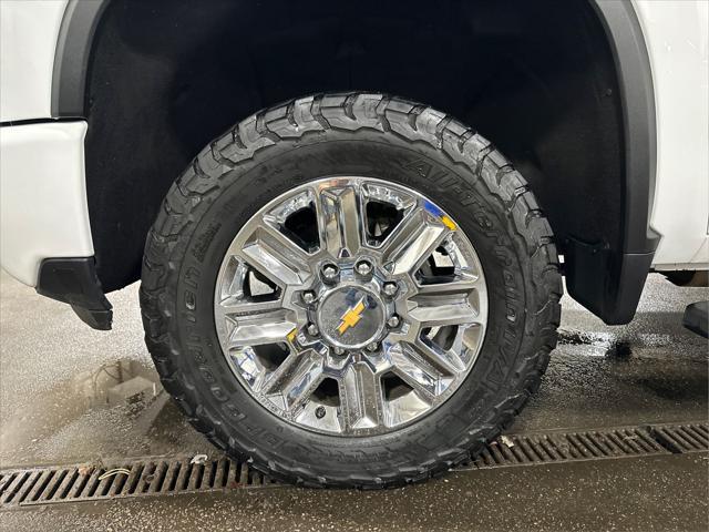 2024 Chevrolet Silverado 3500HD 4WD Crew Cab Standard Bed High Country