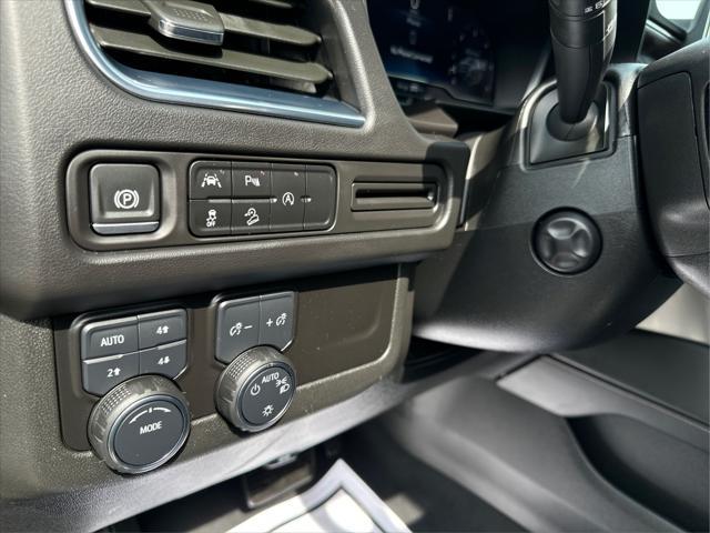 2024 Chevrolet Suburban 4WD Premier