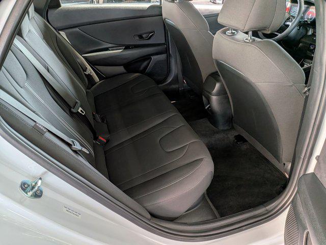 2025 Hyundai Elantra Hybrid SEL Sport