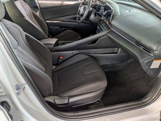 2025 Hyundai Elantra Hybrid SEL Sport