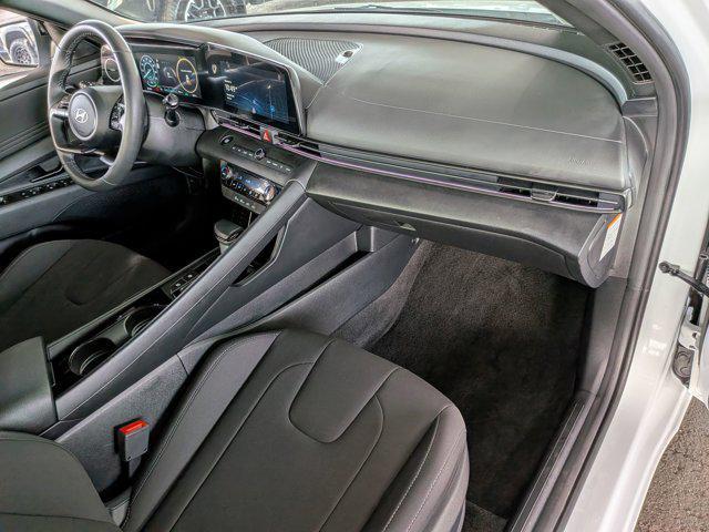 2025 Hyundai Elantra Hybrid SEL Sport