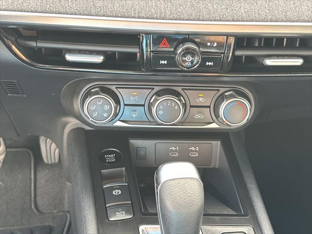 2025 Nissan Kicks SV FWD