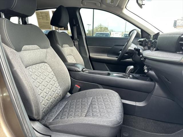 2025 Nissan Kicks SV FWD