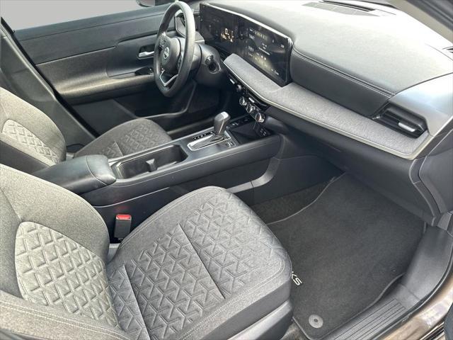 2025 Nissan Kicks SV FWD