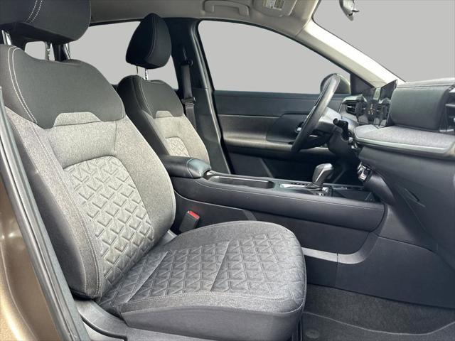 2025 Nissan Kicks SV FWD