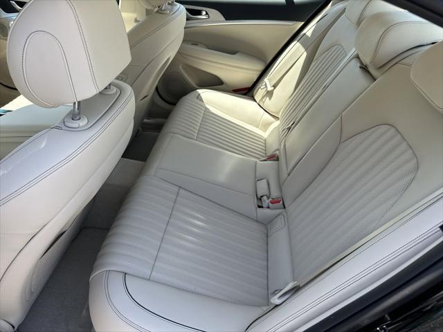 2026 Genesis G70 2.5T RWD Prestige