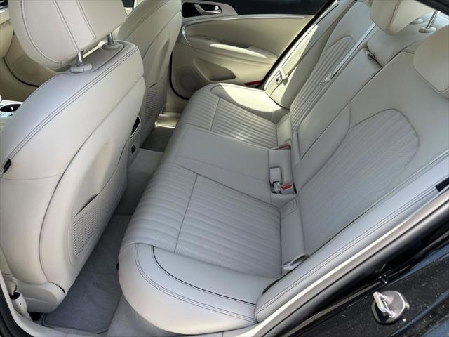2026 Genesis G70 2.5T RWD Prestige