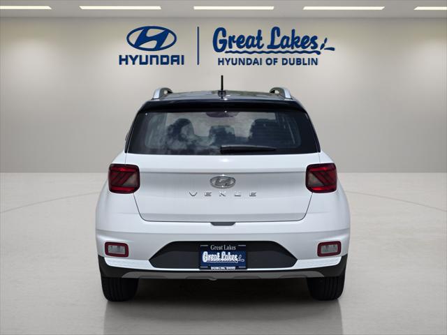 2026 Hyundai Venue SEL w/Two-Tone Roof
