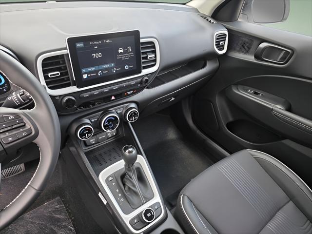 2026 Hyundai Venue SEL w/Two-Tone Roof