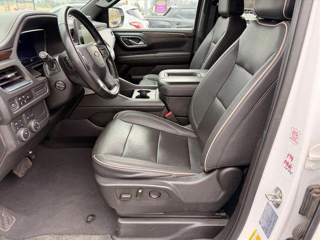 2023 Chevrolet Suburban 4WD Premier