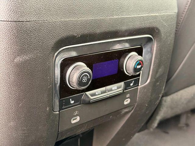 2023 Chevrolet Suburban 4WD Premier