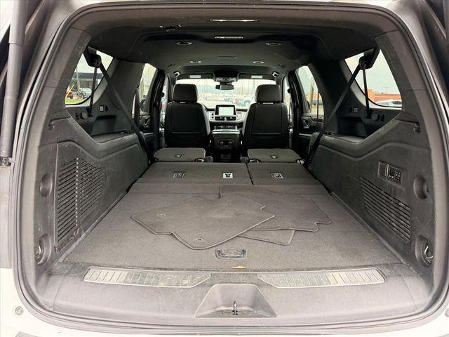 2023 Chevrolet Suburban 4WD Premier