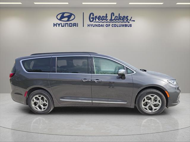 2023 Chrysler Pacifica Limited AWD