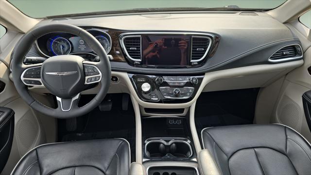 2023 Chrysler Pacifica Limited AWD