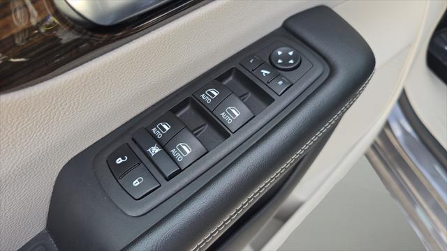 2023 Chrysler Pacifica Limited AWD