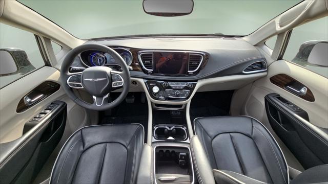 2023 Chrysler Pacifica Limited AWD