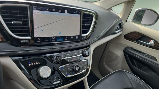 2023 Chrysler Pacifica Limited AWD