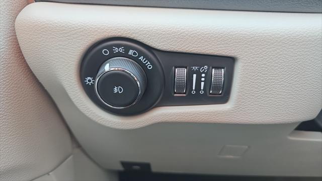 2023 Chrysler Pacifica Limited AWD