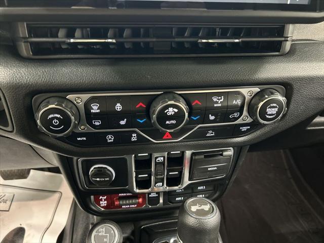 2025 Jeep Wrangler 4-Door Willys 4x4