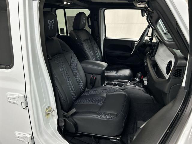 2025 Jeep Wrangler 4-Door Willys 4x4