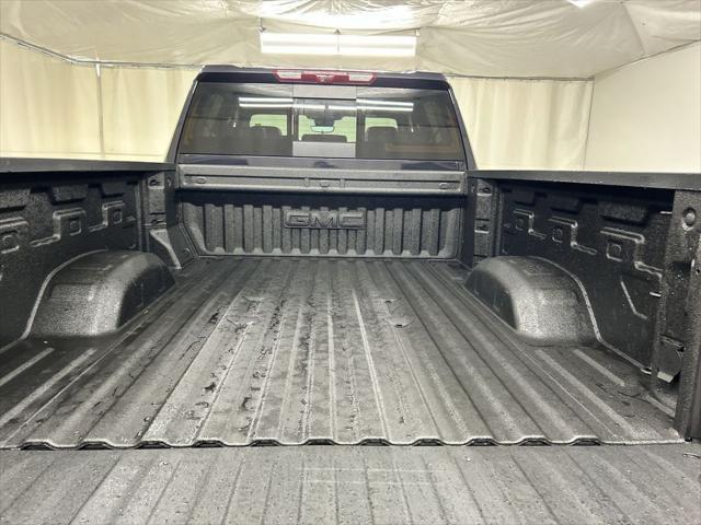 2025 GMC Sierra 2500HD 4WD Crew Cab Standard Bed Denali