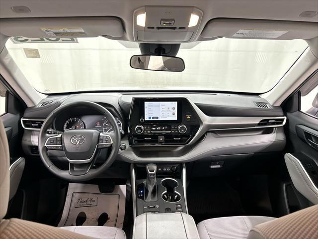 2023 Toyota Highlander LE