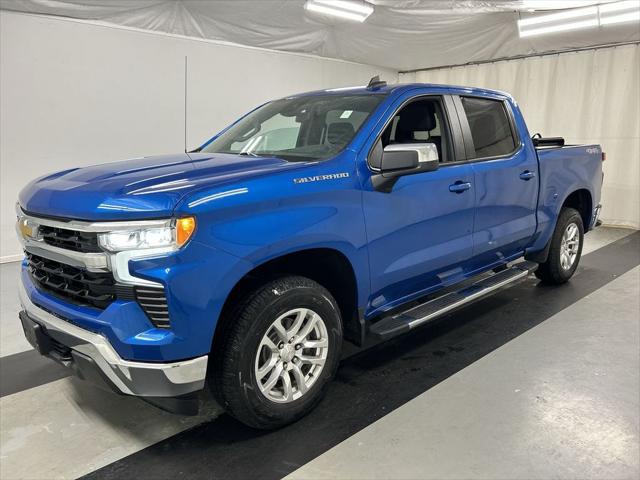2022 Chevrolet Silverado 1500 4WD Crew Cab Standard Bed LT
