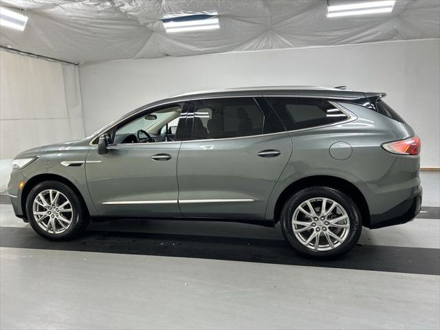 2023 Buick Enclave Essence AWD