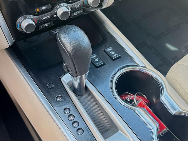 2019 Nissan Pathfinder SV