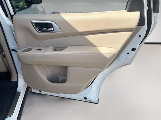 2019 Nissan Pathfinder SV