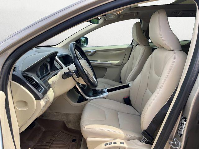 2015 Volvo XC60 T6 Platinum