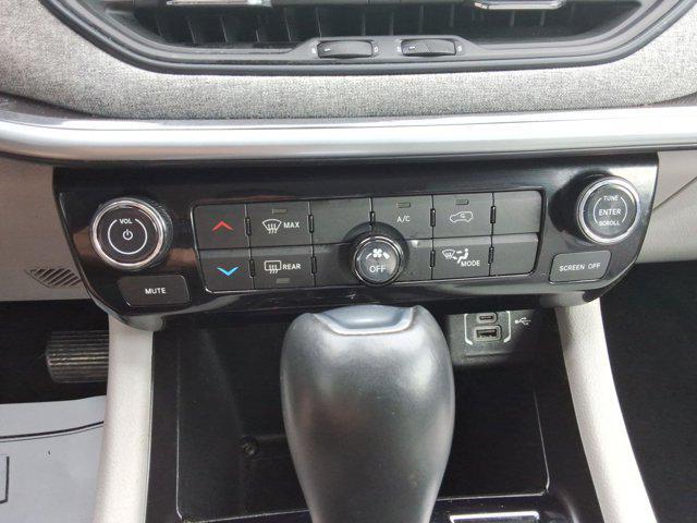2022 Jeep Compass Latitude FWD