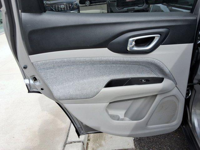 2022 Jeep Compass Latitude FWD