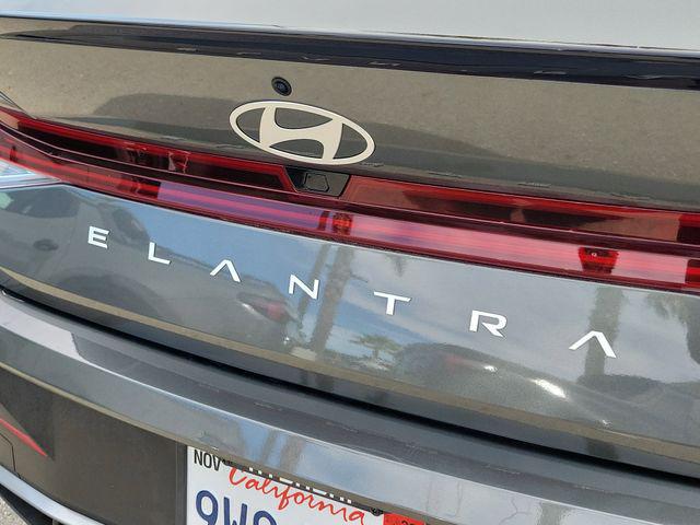 2025 Hyundai Elantra Hybrid SEL Sport