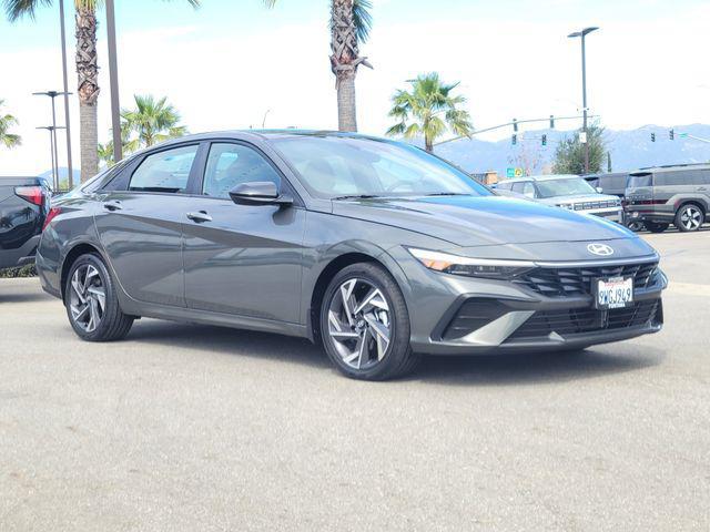 2025 Hyundai Elantra Hybrid SEL Sport