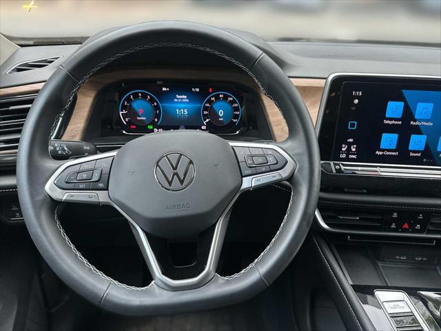 2024 Volkswagen Atlas 2.0T SE w/Technology