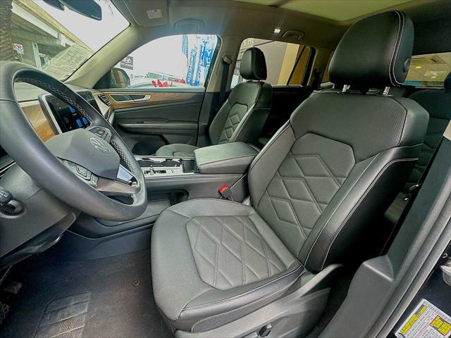 2024 Volkswagen Atlas 2.0T SE w/Technology