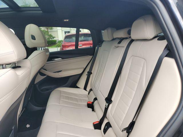 2022 BMW X4 xDrive30i
