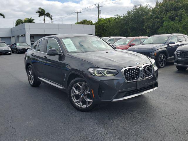 2022 BMW X4 xDrive30i