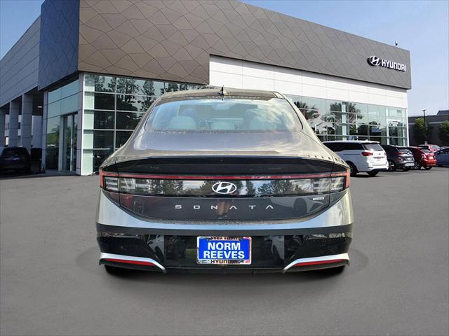 2026 Hyundai Sonata Hybrid SEL