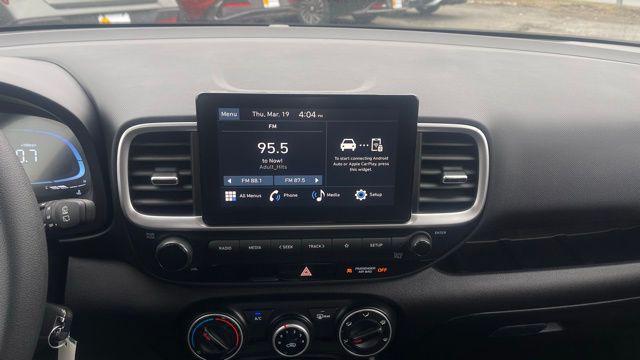 2025 Hyundai Venue SE