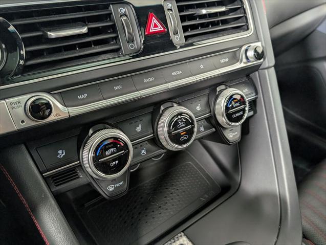 2023 Genesis G70 2.0T RWD